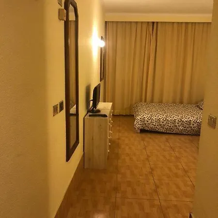 아파트 In 4 Star 24h Great Views, Wifi, Pool, Tenis, Buffet, Bar, Animation