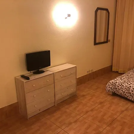 아파트 In 4 Star 24h Great Views, Wifi, Pool, Tenis, Buffet, Bar, Animation *